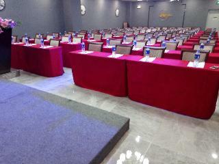 Peach Blossom River Hotel