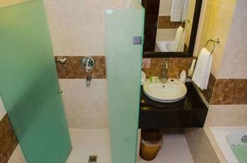 Paradise Garden Resort Hotel & Convention Center