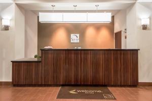 Hotel Sleep Inn & Suites