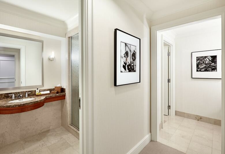 Intercontinental Suites Hotel Cleveland