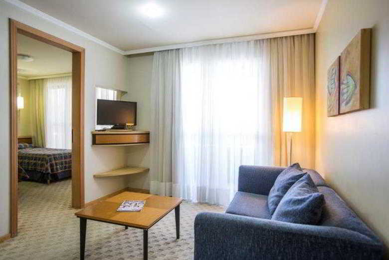 Hotel Astron Su�tes S�o Jos� Dos Pinhais