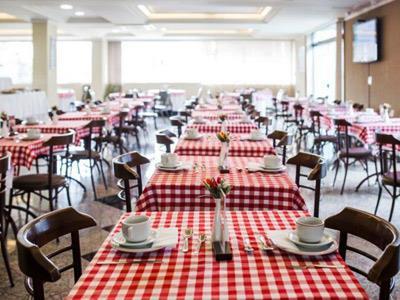Hotel Astron Su�tes S�o Jos� Dos Pinhais
