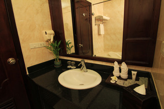 Ree Hotel