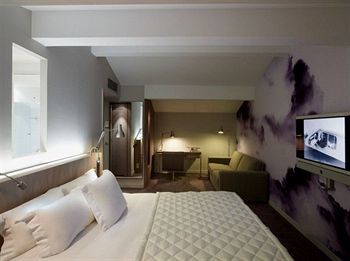 Le Grand Balcon Hotel