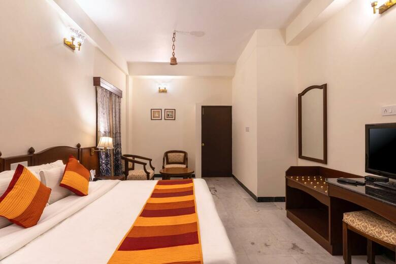 Sarovar Hotel