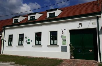Pension Wein- & Schlafgut K�ssler