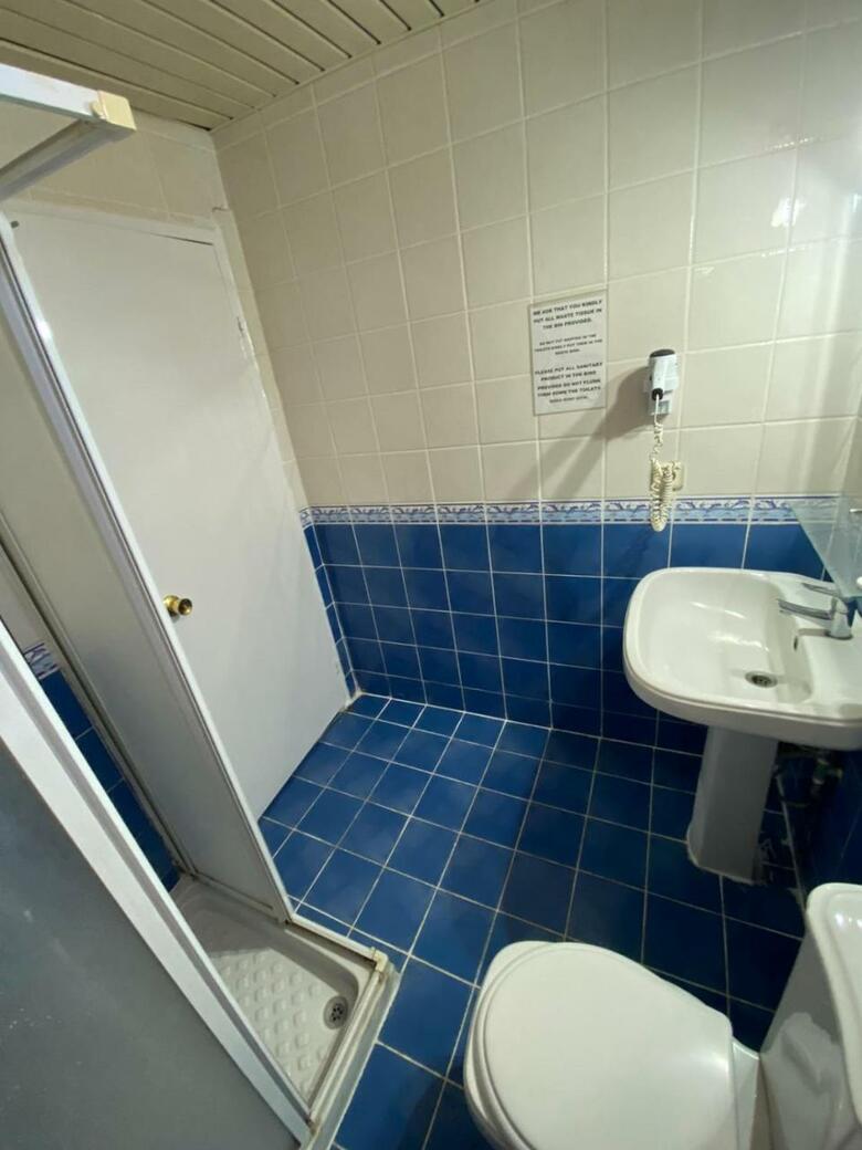 Basil's Apart Hotel
