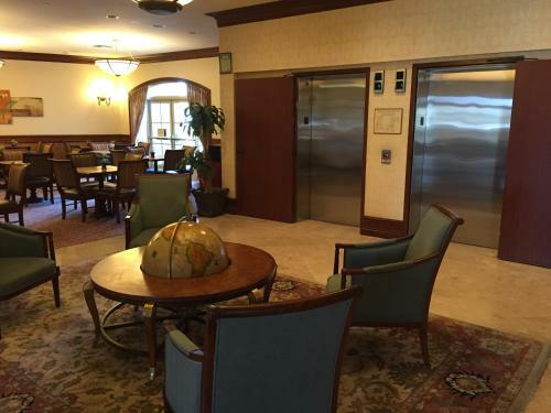 *bay Landing Hotel*