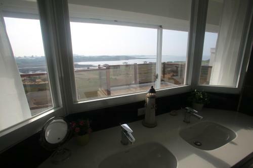 Malibu Oceanview Homestay