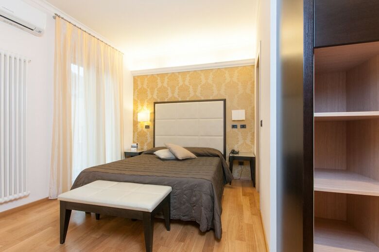 Hotel Touring