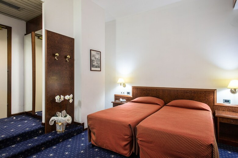 Hotel Mirage