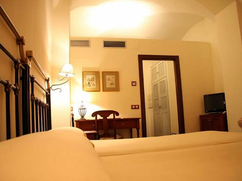 Hotel Cortijo Santa Cruz