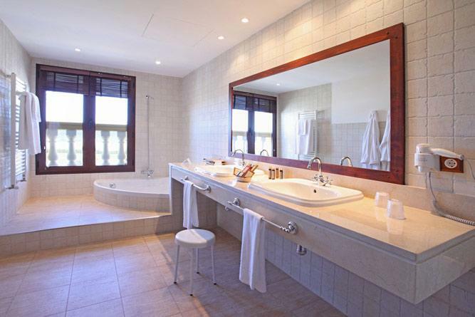 Hotel Cortijo Santa Cruz