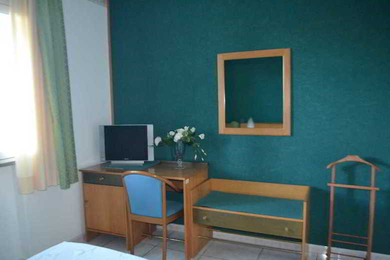 Hotel Leucosya