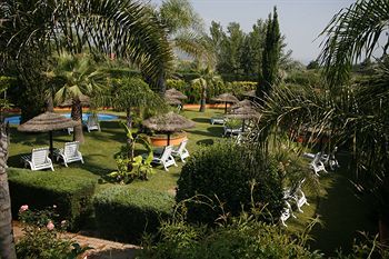 Hotel Leucosya