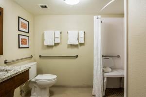 Hotel Comfort Inn & Suites