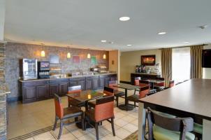 Hotel Comfort Inn & Suites