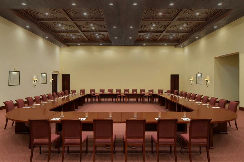 Hotel Al Maha Desert Resort & Spa