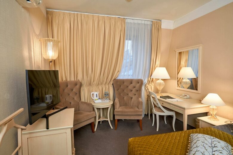 Hotel Golden Garden