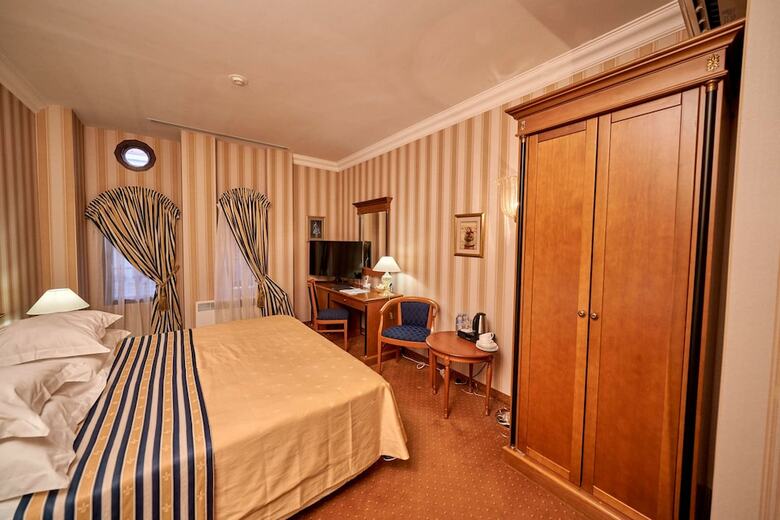 Hotel Golden Garden