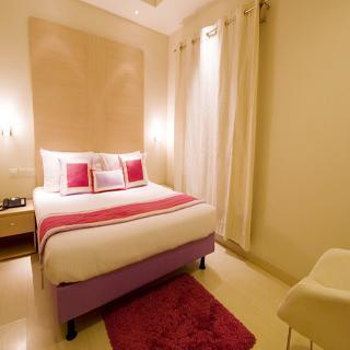 Hotel Avalon Courtyard Residences & Suites