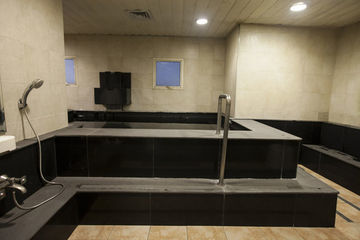 Hotel Avalon Courtyard Residences & Suites