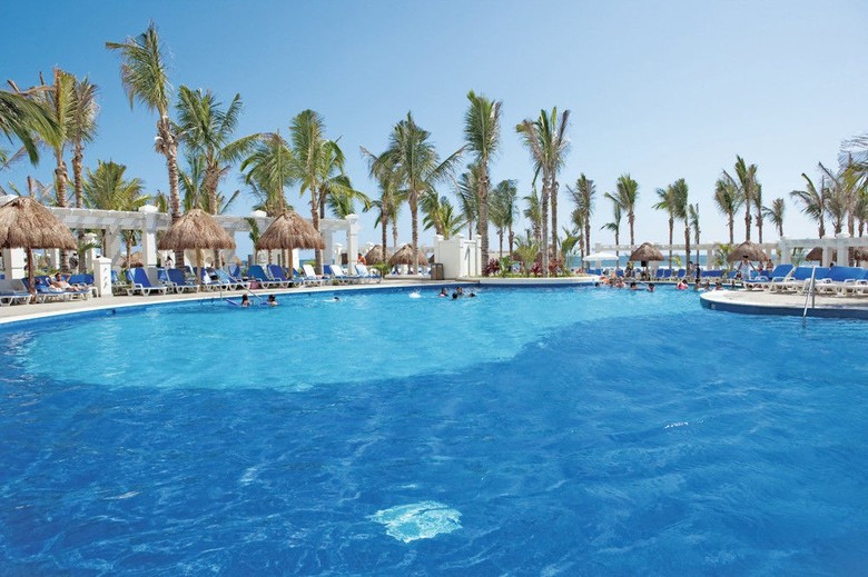 Hotel Riu Emerald Bay