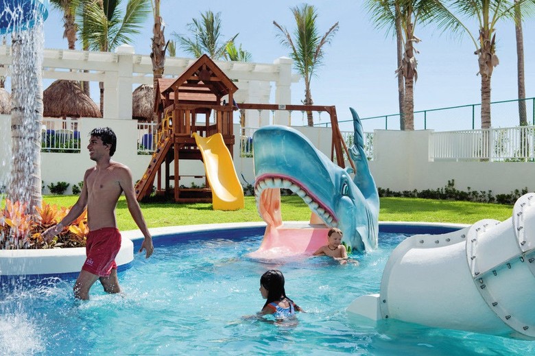 Hotel Riu Emerald Bay