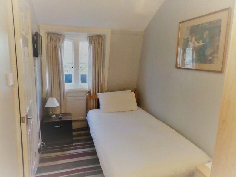Lancaster Court Hotel