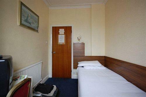 Lancaster Court Hotel