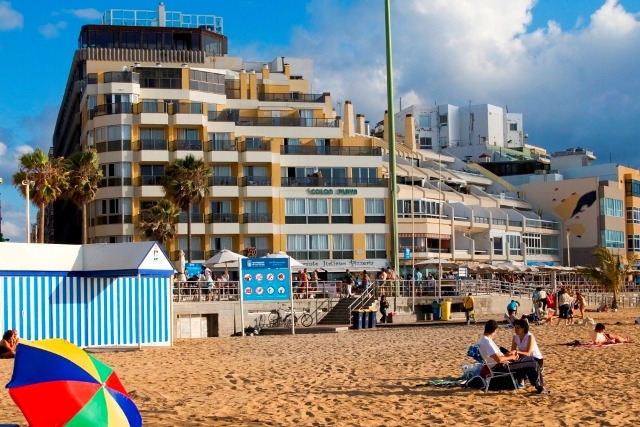 Apartamentos Col�n Playa