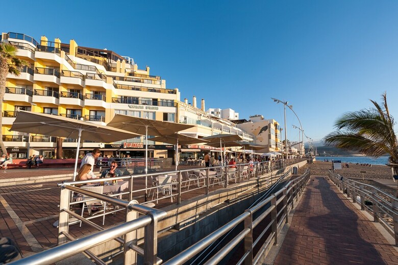 Apartamentos Col�n Playa