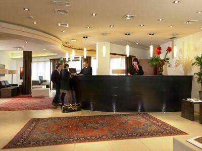 Smart Hotel Holiday