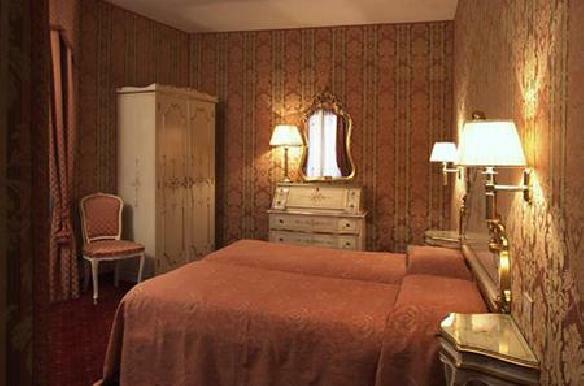 Hotel Graspo De Ua