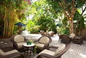 Riverside Hotel