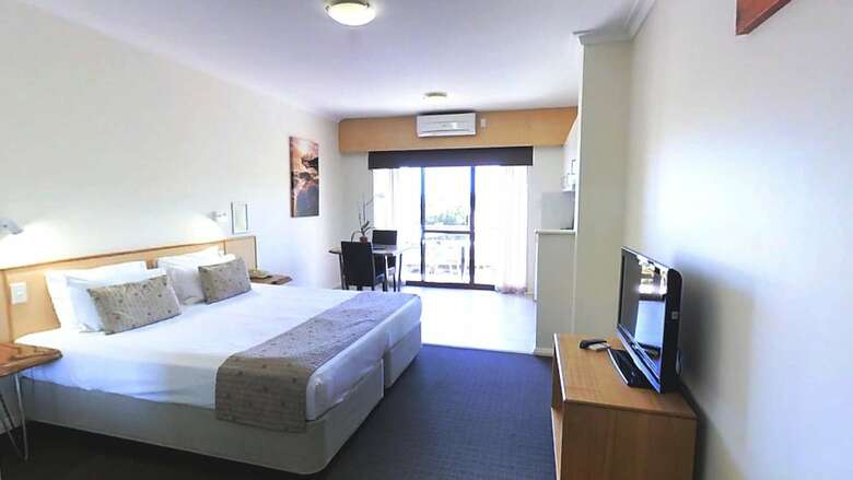 Hotel Margarets Beach Resort