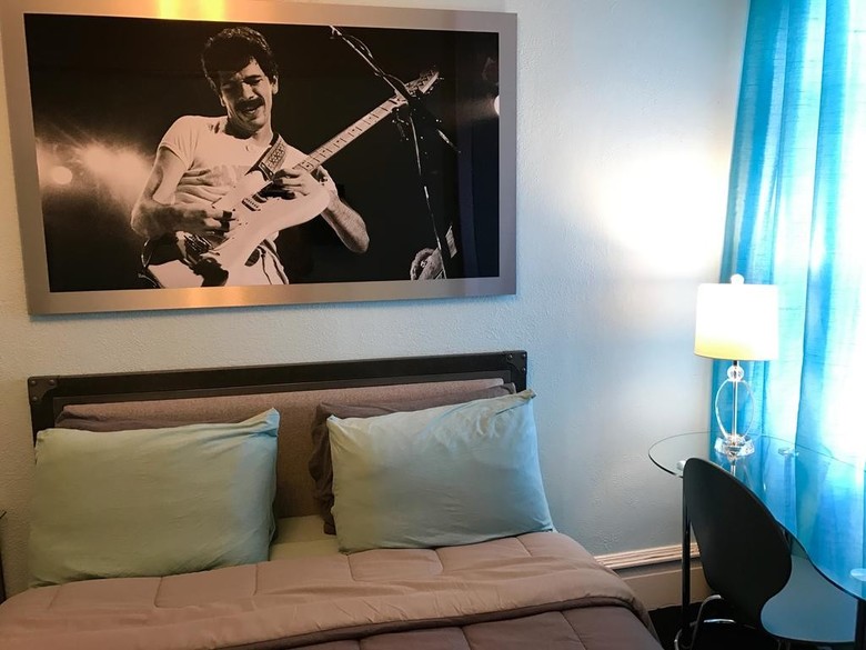 Encore Express Hotel