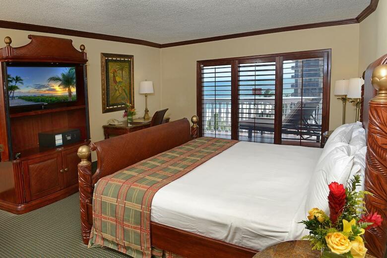 Hotel Beachcomber Resort & Villas