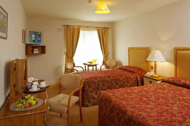 Hylands Burren Hotel