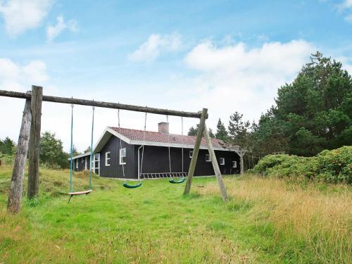 Five-bedroom Holiday Home In Bl�vand 19