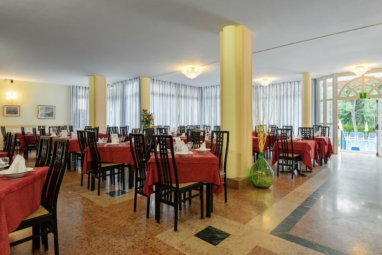 Hotel Royal