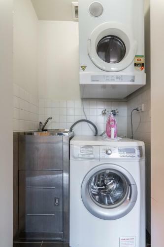 St Kilda Stays - Holiday Apartment At Vibe