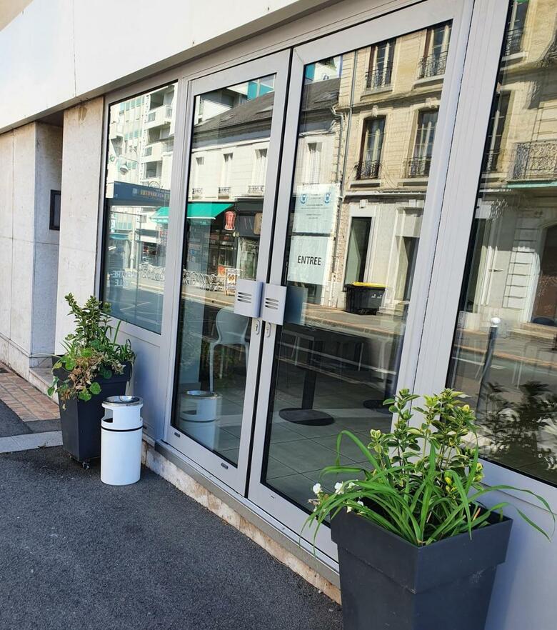 Brit Hotel Confort Nevers Centre Gare