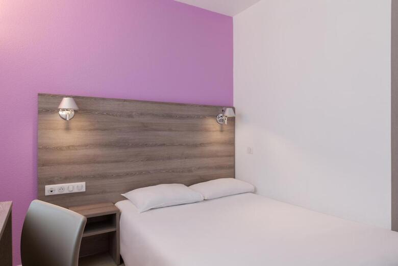 Brit Hotel Confort Nevers Centre Gare