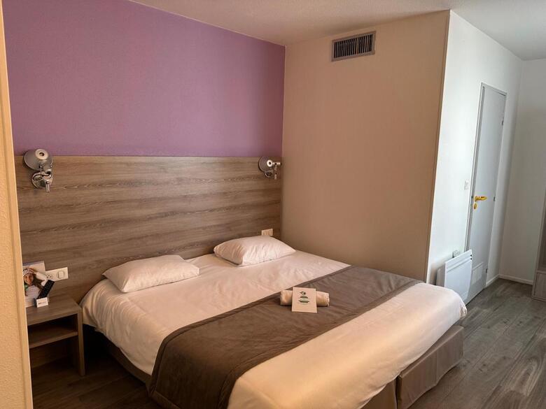 Brit Hotel Confort Nevers Centre Gare