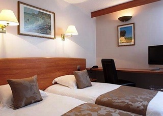 Comfort Hotel Cergy Pontoise