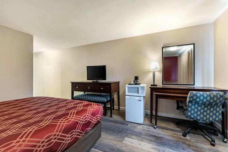 Hotel Econo Lodge Bay Breeze