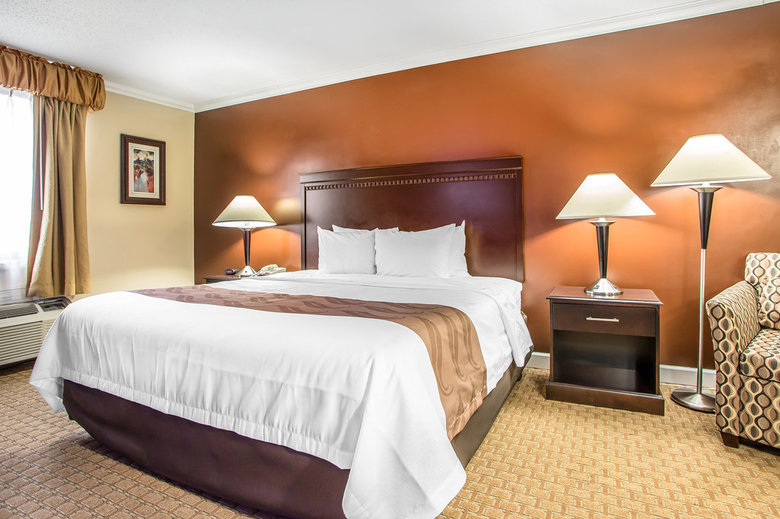 Hotel Quality Inn O'hare Airport (Duplicate 102454)