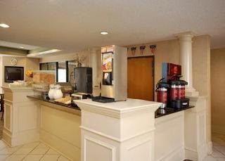 Hotel Comfort Suites