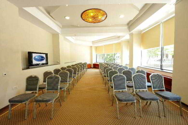 Hotel Crystal Palace